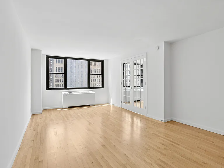 330 W 58th St #12G — Photo 4