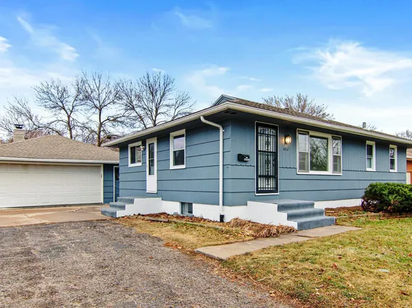 6412 Perry Ave N, Brooklyn Center, MN 55429