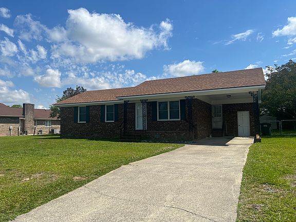 3rd image of 3815 Robin Rd