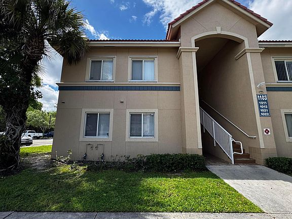 2nd image of 1103 Golden Lakes Boulevard #1011