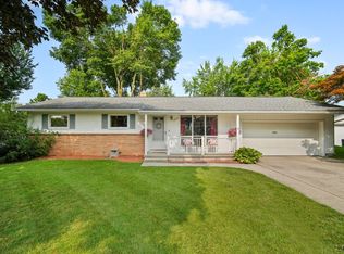 2896 Sharon Dr, Adrian, MI