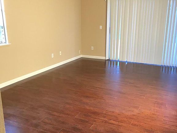 3rd image of 4701 Camino Royale Dr