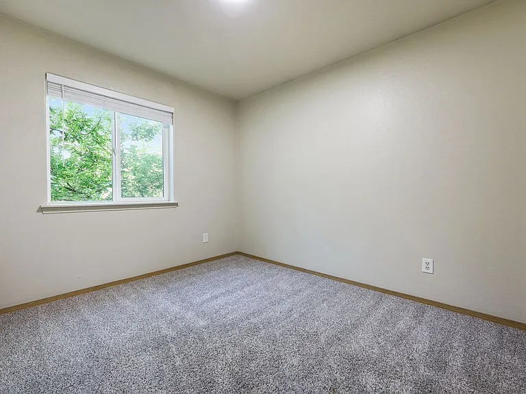 12564 SE Ramona St — Photo 27