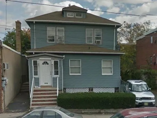 8318 Kennedy Blvd, North Bergen, NJ 07047