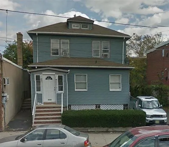 8318 Kennedy Blvd photo 1
