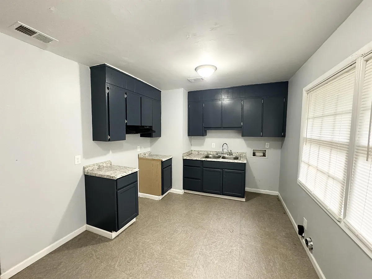 Building Photo - 3258 Lancing Ln