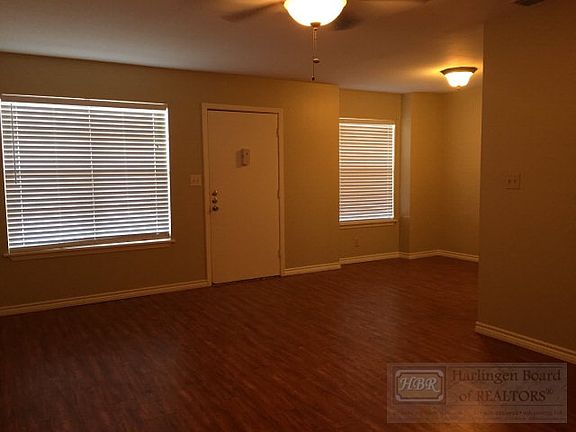 4th image of 985 N Dick Dowling St APT 3