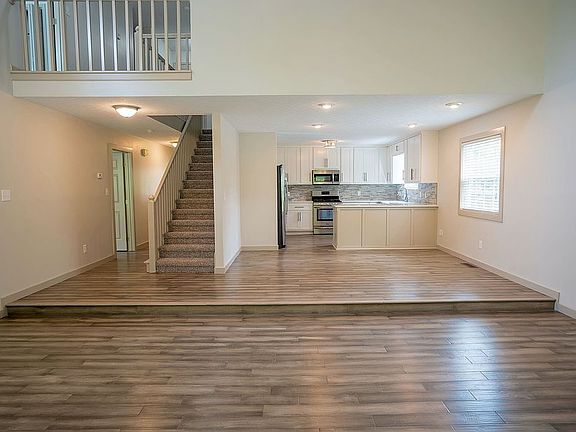 4th image of 222 Lindsay Ln