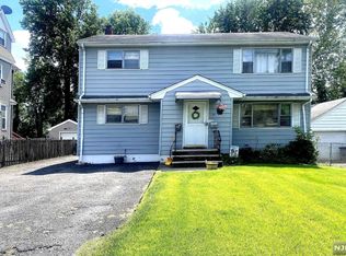 20 Howcroft Rd, Maywood, NJ 07607