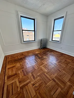 Rented by Compass | media 21