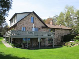 1206 N Lakeshore Rd, Port Sanilac, MI 48469