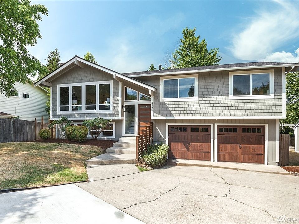 1st image of 8720 NE 131st St
