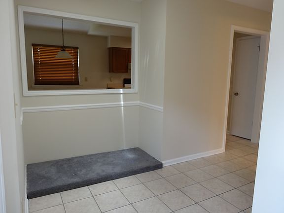 2nd image of 11041 Peppermill Ln