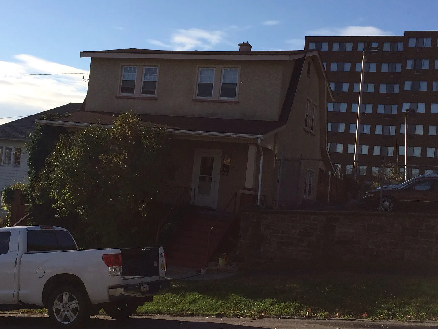 509 Taylor Ave photo 1