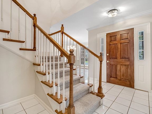 5th image of 3510 Colonnade Dr
