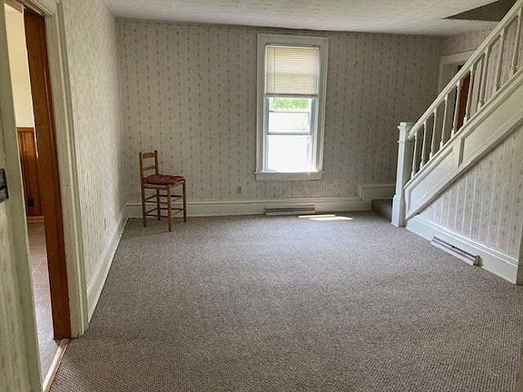 4th image of 5424 Montgomery
