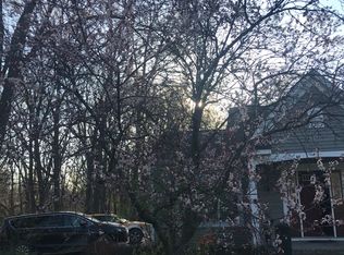 8950 Perry Lake Rd, Clarkston, MI 48348