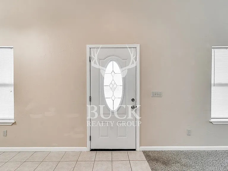 1201 Stansell Dr — Photo 11
