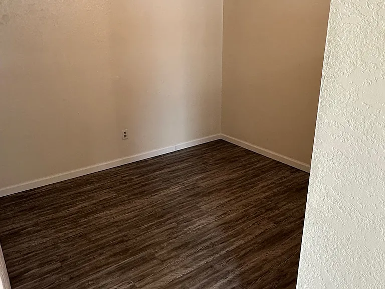 1932 E Lindsey St #202 — Photo 7
