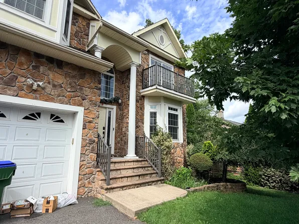 39 Hamilton Ave, Edison, NJ 08820
