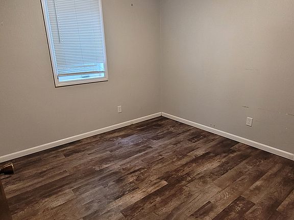 4th image of 908 S 1st St #1-5