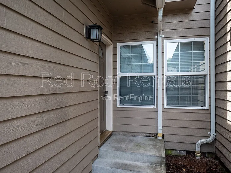 1222 7th St SE #L — Photo 3