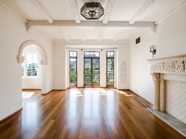 (undisclosed Address), West Hollywood, CA 90069