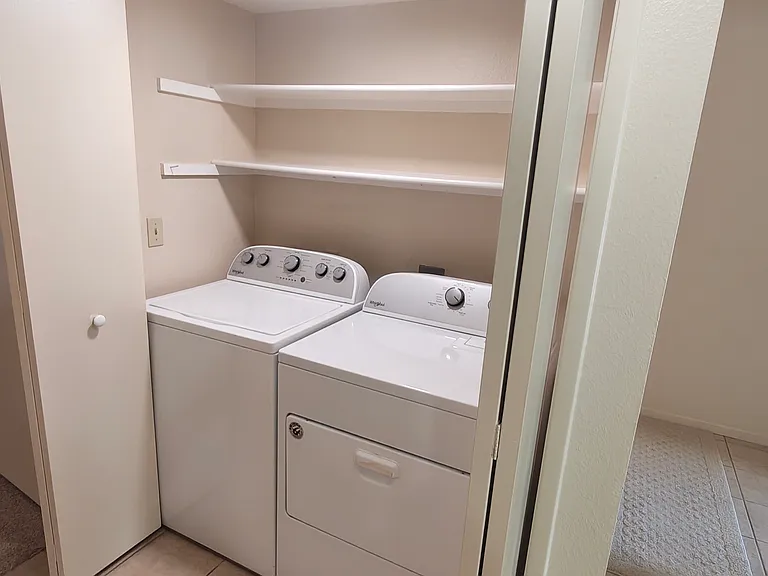 613 Edgebrook Ct — Photo 27