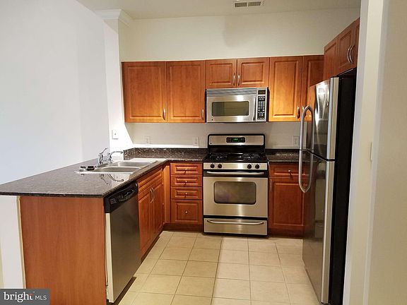 3rd image of 12937 Centre Park Cir APT 406