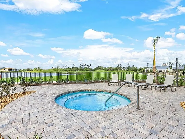 25018 Golden Fern Dr — Photo 20