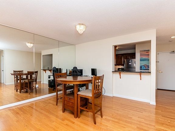 3rd image of 100 Marina Dr APT 604
