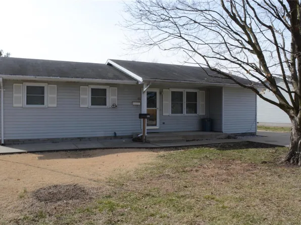 112 Rosewood Dr, Jerseyville, IL 62052