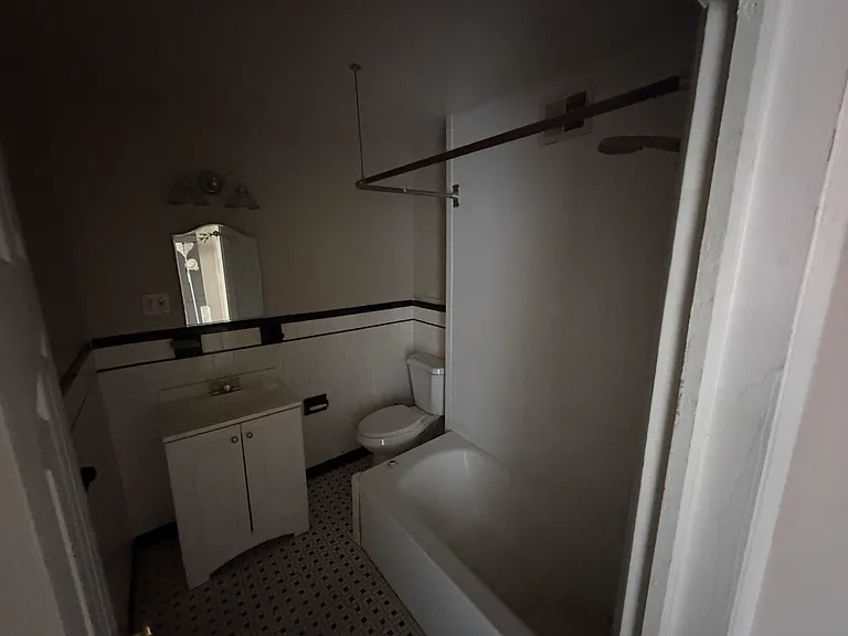 719 Washington Pl #3 — Photo 24