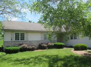7268 S Dover Hill Ct, Franklin, WI 53132
