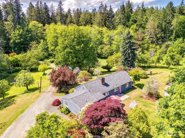 21390 South Kingston Road NE, Indianola, WA 98342