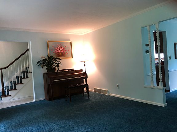 5th image of 9299 Vista Dr