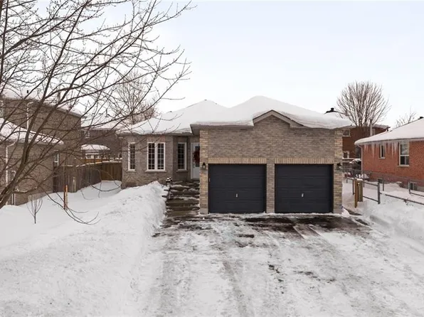 66 Knupp Rd, Barrie, ON L4N 0R7