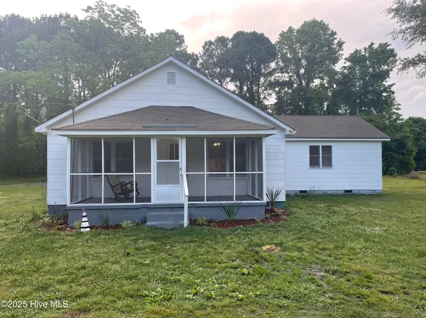 364 Weston Road, Creswell, NC 27928