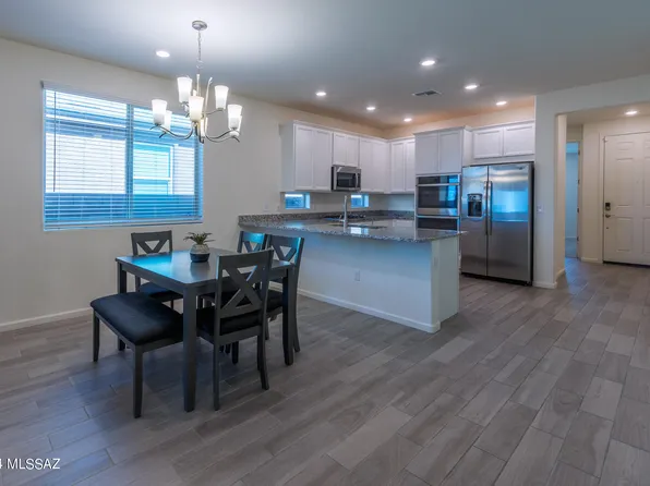 10304 S Cienega Knolls Loop, Vail, AZ 85641