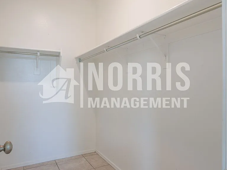 1153 E Gabrilla Dr — Photo 26