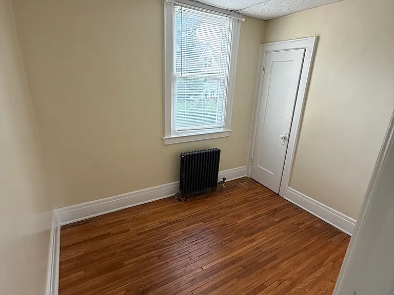 539 Linwood Ave #3 — Photo 5