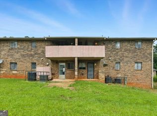 688 Waverly Pl, Clarkston, GA 30021