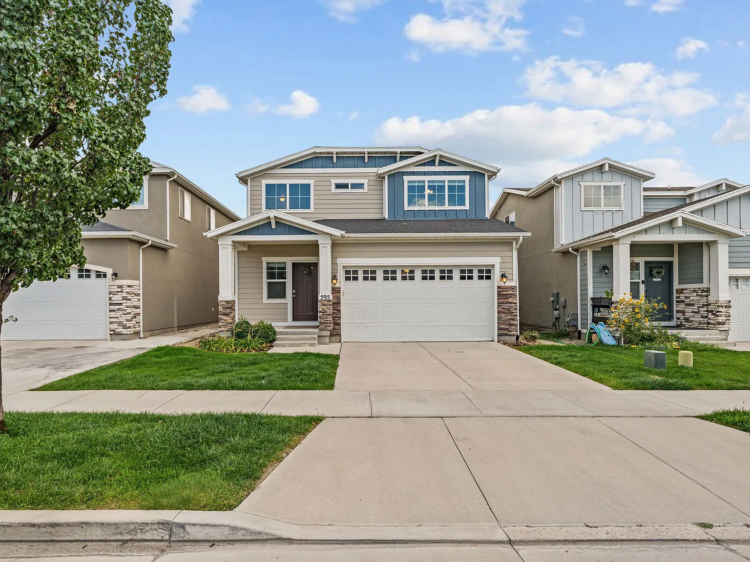 4 bed, 2.5 bath, 3414 sqft, $2,695 — Photo 2