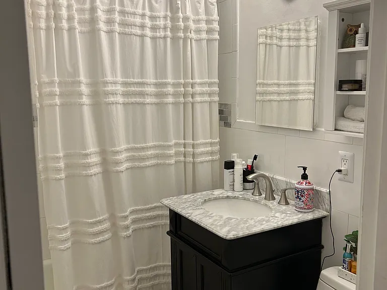 10505 Montrose Ave #203 — Photo 12