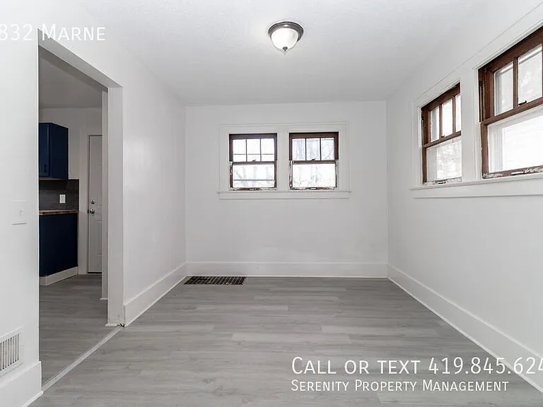 1832 Marne Ave — Photo 5