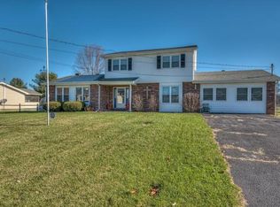 23265 Pioneer Dr, Bristol, VA 24202