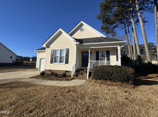 804 S Phillips Pointe Dr, Fuquay Varina, NC 27526