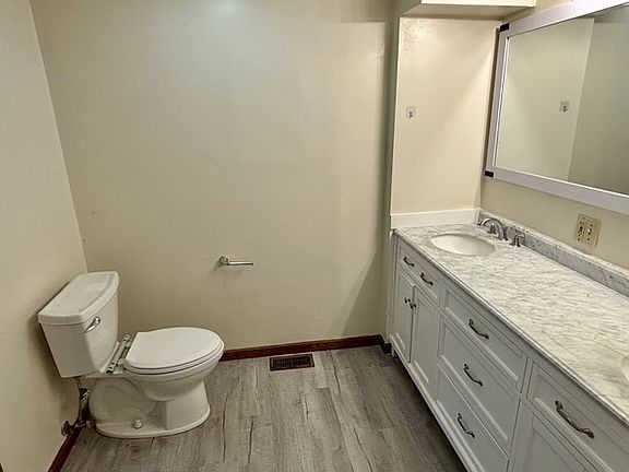 5th image of 7873 McQuaid Rd