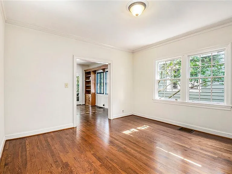 2378 Glenwood Dr NE — Photo 14