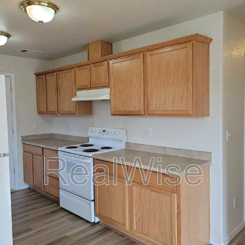 2 bed, 2.0 bath, $1,450 — Photo 4